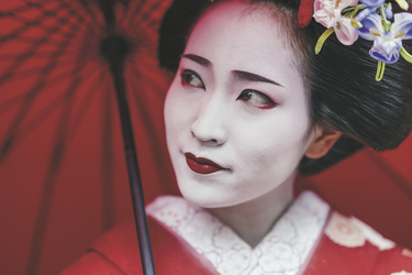 Japanische Geisha, ©Juri Pozzi - shutterstock.com