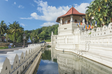 Zahntempel in Kandy, ©Arkady Zakharov, shutterstock