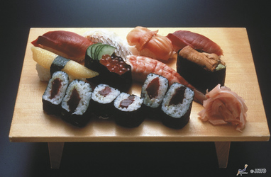 Sushi Herstellung, ©JNTO.tif